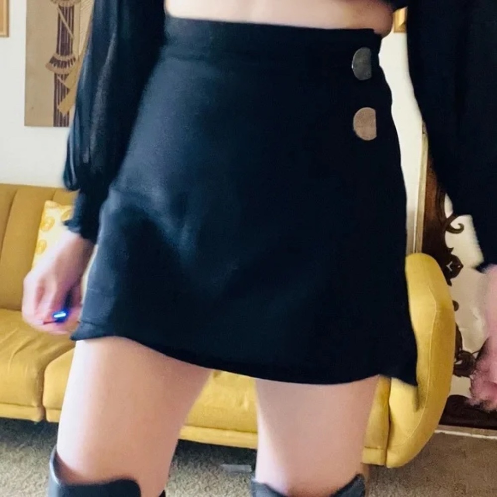 Vintage Black Wrap Mini Skirt with Shell Buttons ONE OF A KIND - Picture 4 of 5